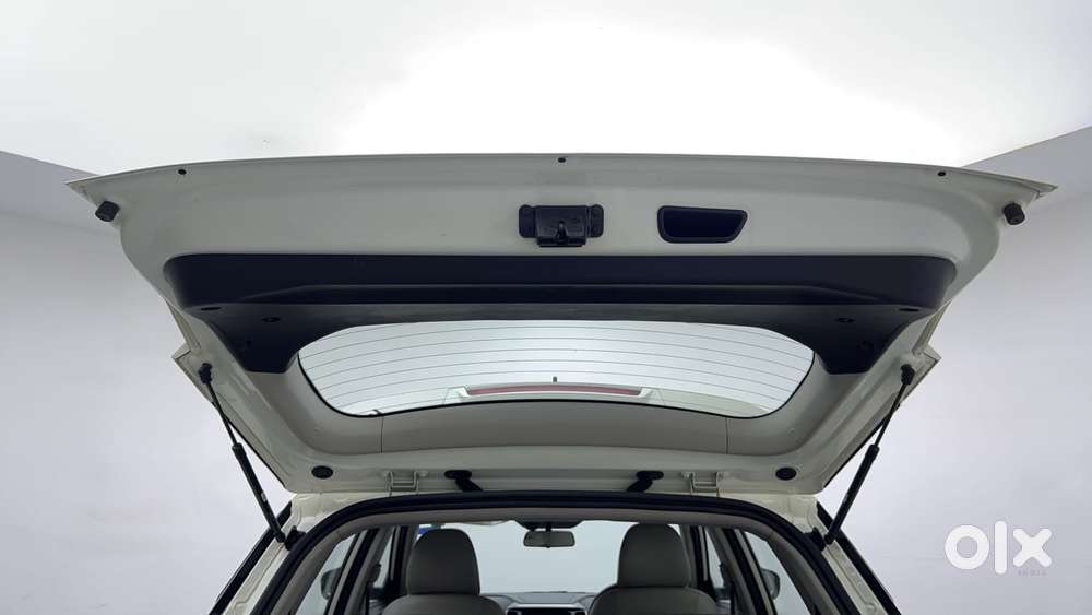 Mahindra Xuv300 W8 Amt Optional Diesel, 2023, Petrol