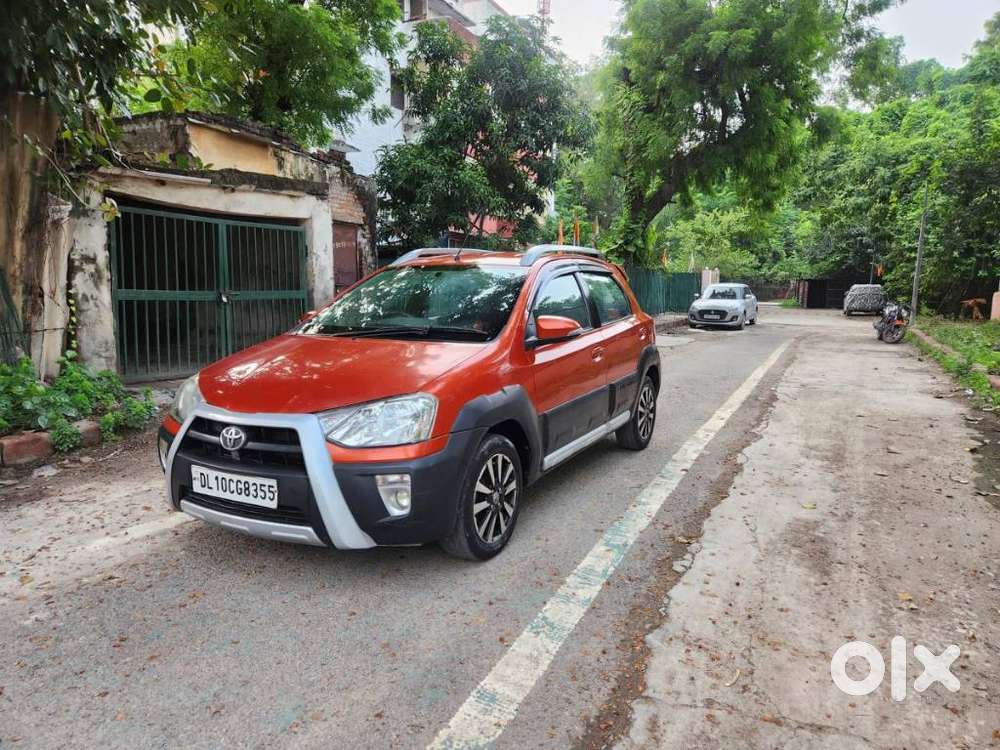 Toyota Etios Cross 1.2l G, 2016, Petrol
