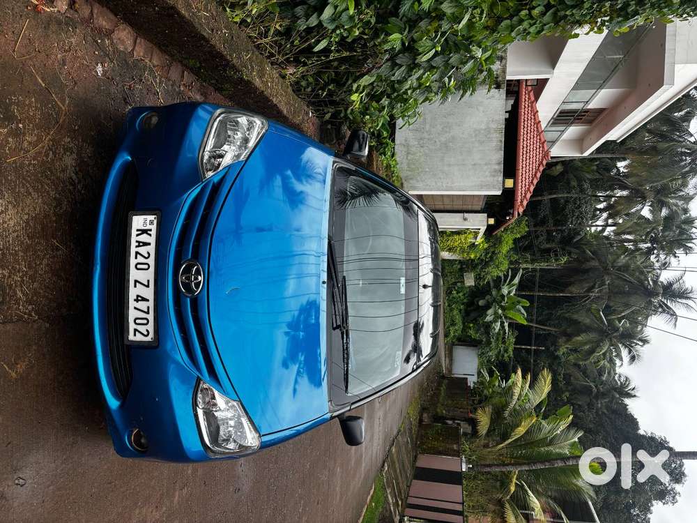 Toyota Etios Liva 2013 Stunning Blue And Black