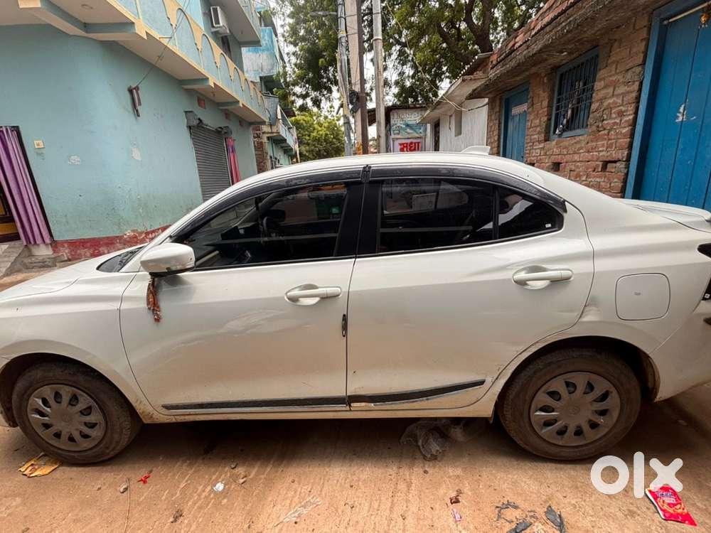 Maruti Suzuki Dzire Petrol Manual 2025
