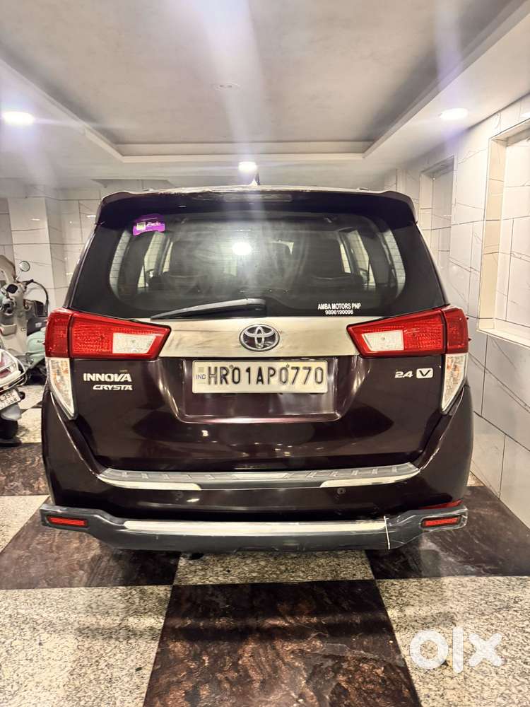 Toyota Innova Crysta 2.4 V 7 Str, 2016, Diesel