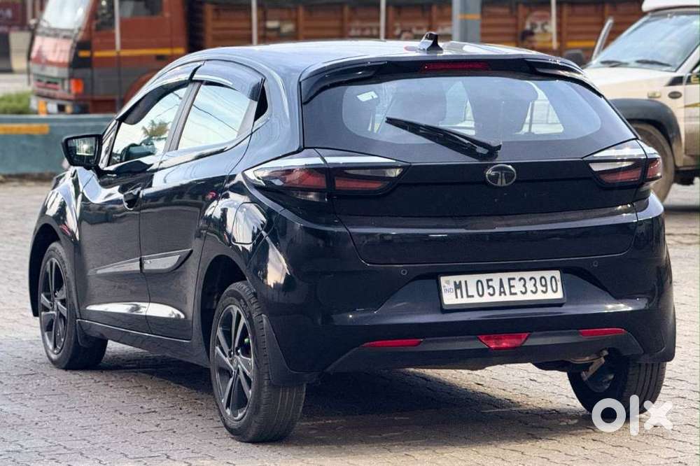 Tata Altroz Xz Plus (s) Dark Edition, 2025, Petrol