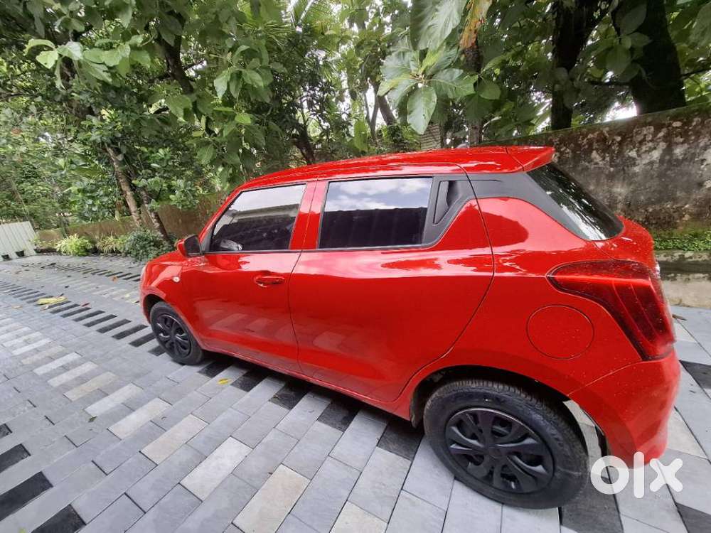Maruti Suzuki Swift Lxi Option, 2024