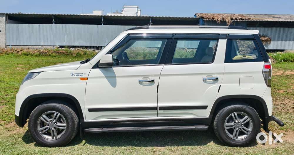 Mahindra Tuv 300 T10, 2019, Diesel