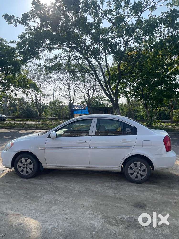 Hyundai Verna 2010 39000 Km Driven Well Maintained.