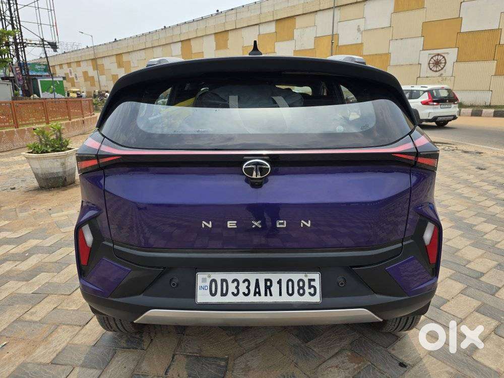 Tata Nexon Fearless Plus Purple 1.5 Revotorq Diesel 6amt Dual Tone, ..