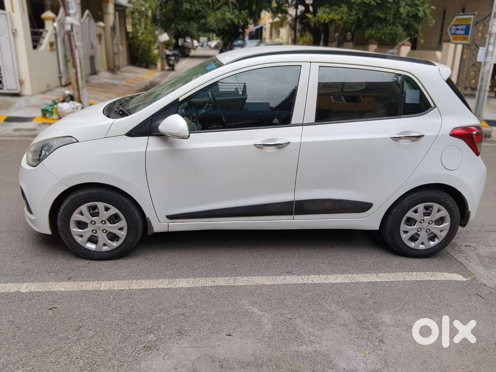 Hyundai Grand I10 Sportz, 2013, Petrol