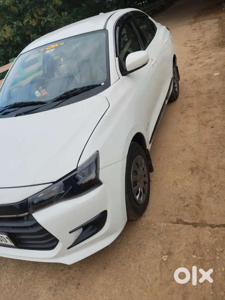 Maruti Suzuki Dzire 2025
