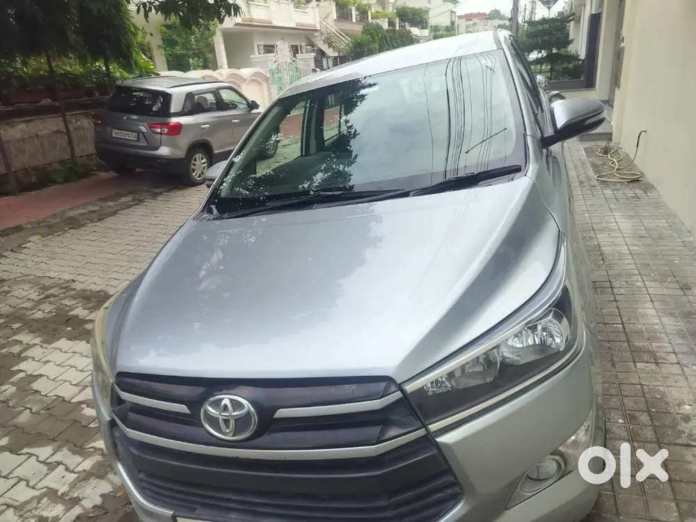 Toyota Innova Crysta 2016