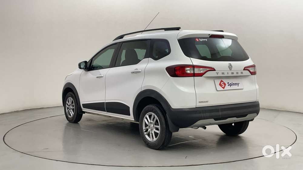 Renault Triber Rxt, 2023, Petrol