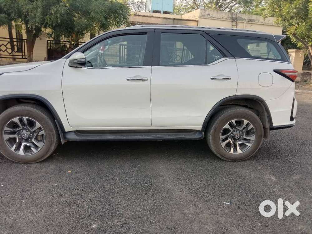 Toyota Fortuner Legender 4x2 At 2.8, 2021, Petrol