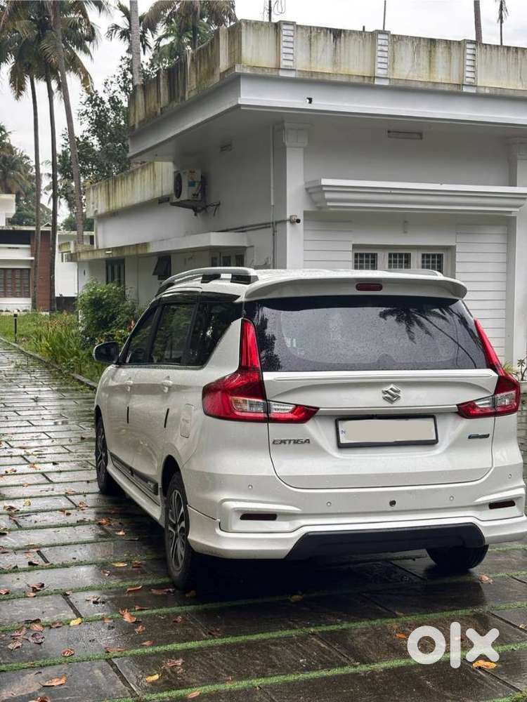 Maruti Suzuki Ertiga Vxi At Petrol, 2024, Petrol