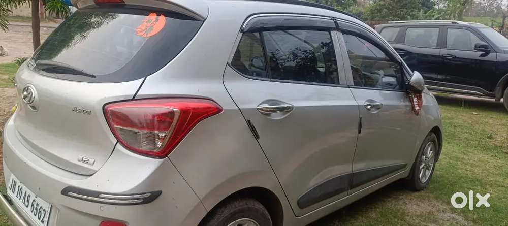 Hyundai Grand I10 2015 Petrol 70000 Km Driven