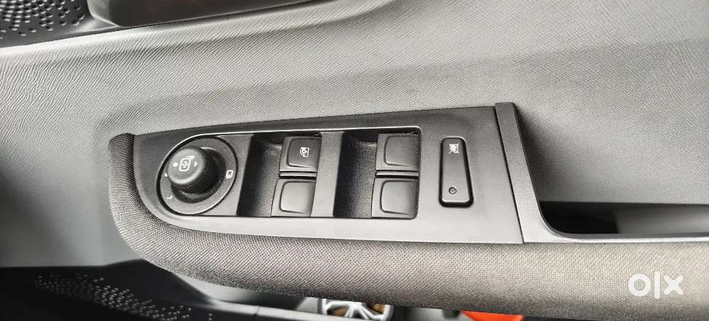 2020 Tata Altroz Xz (top Variant) For Sale.