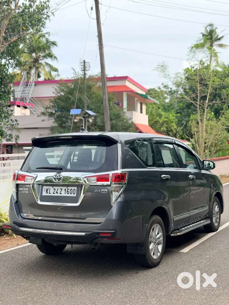 Toyota Innova Crysta 2017 Diesel Second-hand