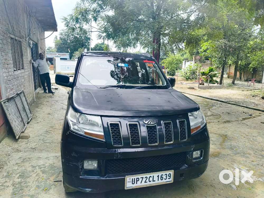 Mahindra Tuv 300 2016 Dual Tone