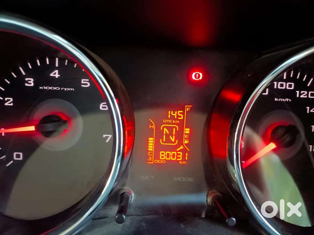 Mahindra Tuv 300 Mhawk100 T8 Amt, 2017, Diesel