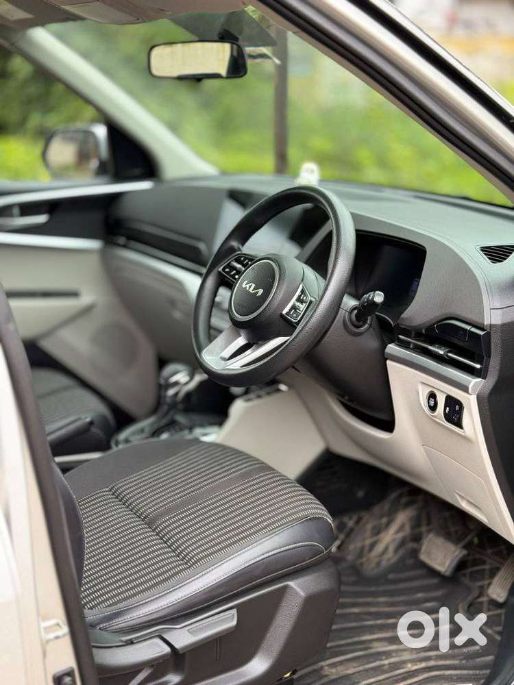Kia Carens 1.4 Prestige Plus Turbo Dct 7 Str, 2022, Petrol