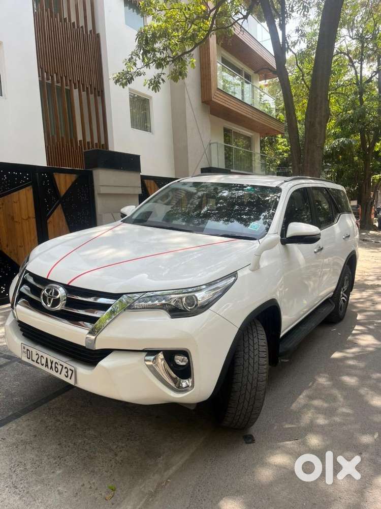Fortuner Dl No 2017 September Petrol 38000 Km Driven