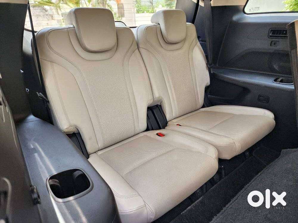 Mahindra Xuv700 2.2 Ax 7 Diesel Mt Luxury Pack Str, 2023, Diesel