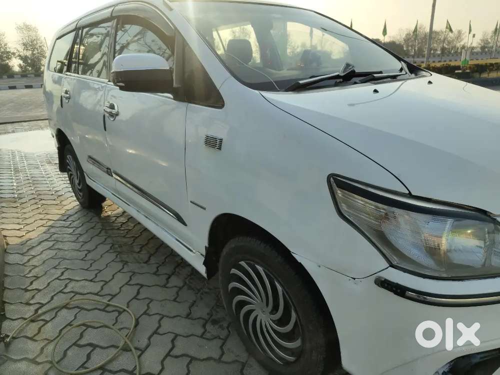 Toyota Innova 2013 Diesel 151000 Km Driven