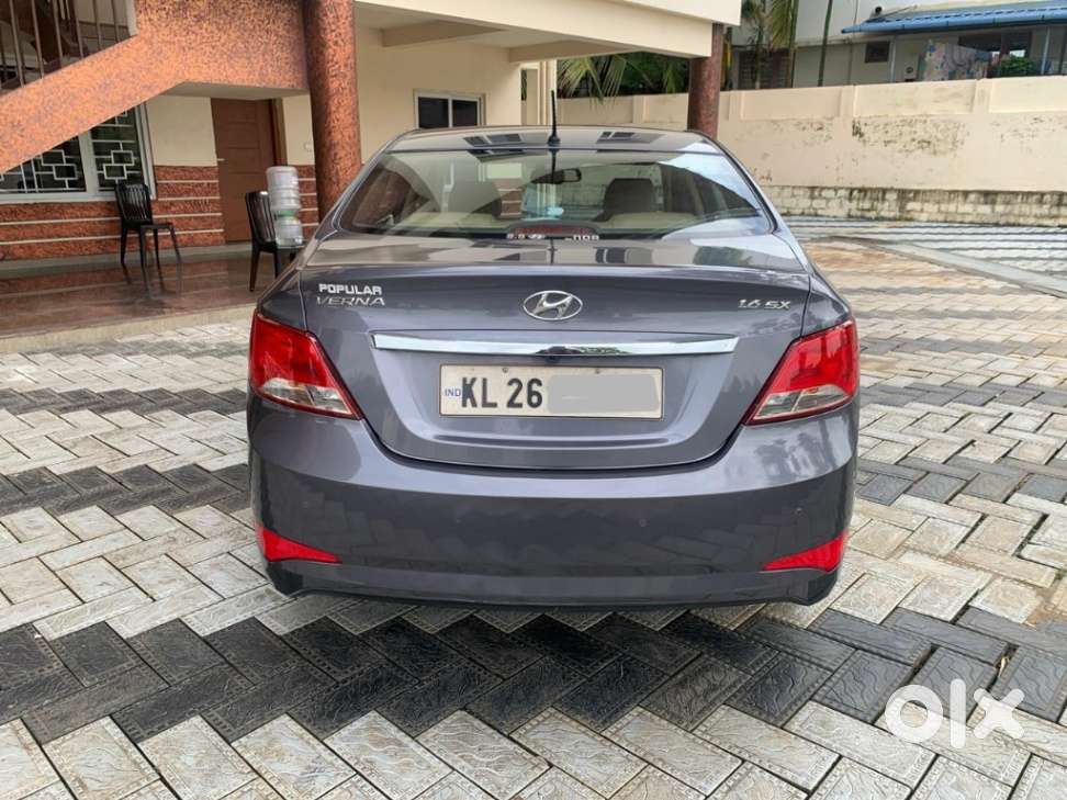 Hyundai Verna Fluidic 1.6 Vtvt Sx, 2015, Petrol