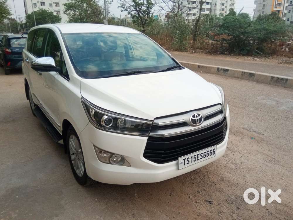 Toyota Innova Crysta 2.8z Automatic, 2017, Diesel