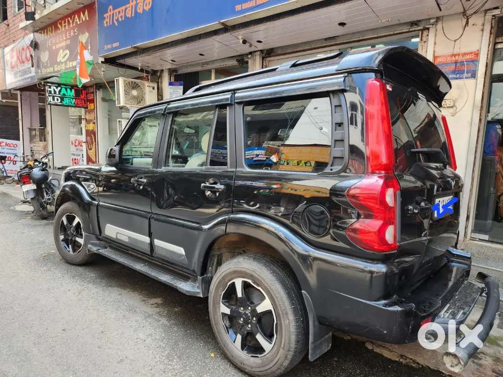 Mahindra Scorpio Classic 2025