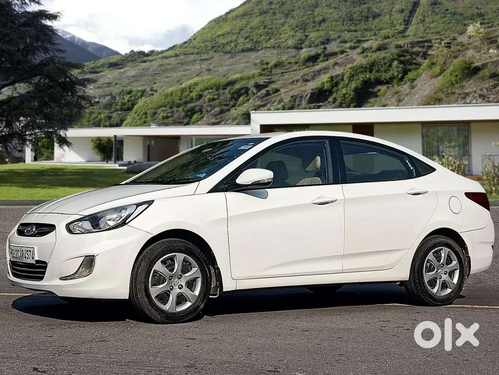 Hyundai Verna 1.6 Ex Vtvt, 2013, Petrol