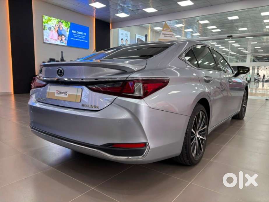 Lexus Es 300h, 2023, Petrol