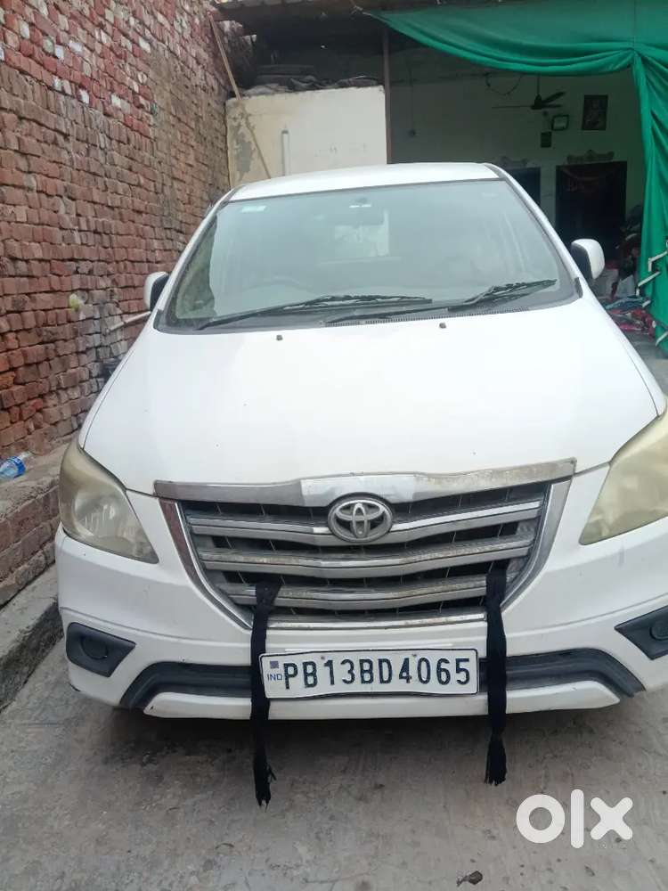 Toyota Innova 2.5 Diesel 7 2012