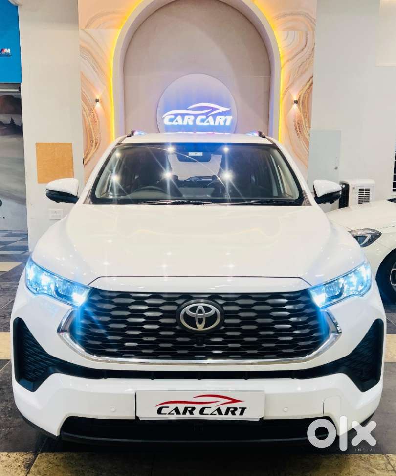 Toyota Innova Hycross 2.0 Vx Hybrid 7 Str, 2023, Petrol