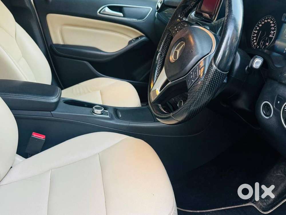 Mercedes-benz B180 1.6 Sports Cbu