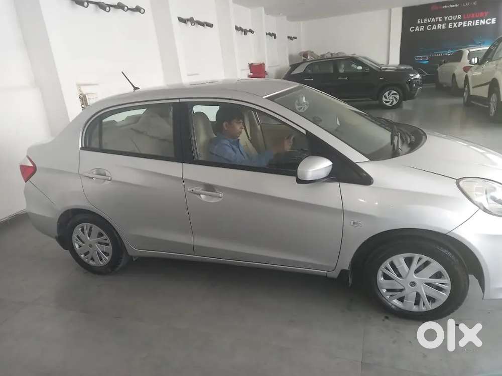 Honda Amaze 2015