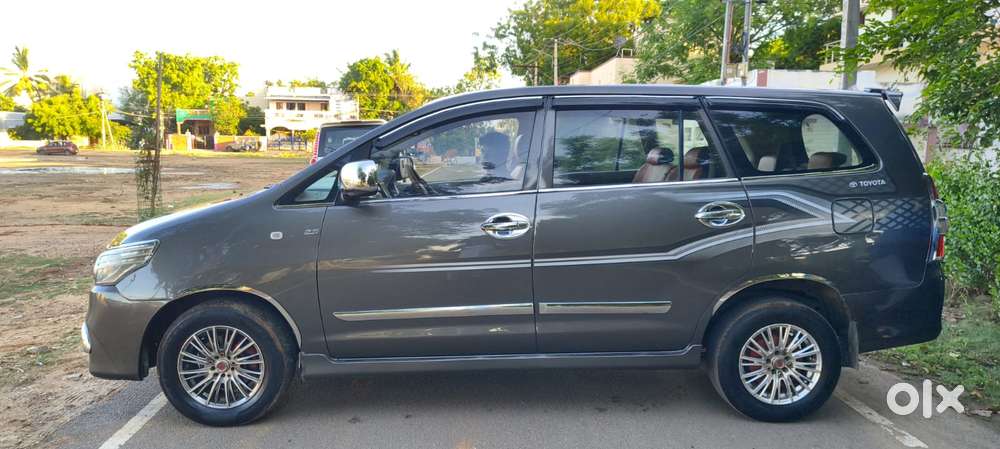 Toyota Innova 2.5 G (diesel) 8 Seater, 2012, Diesel
