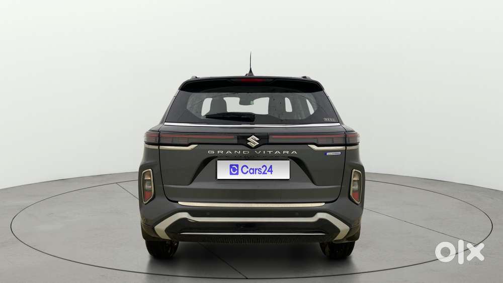 Maruti Suzuki Grand Vitara 1.5 Alpha Smart Hybrid At, 2023, Petrol