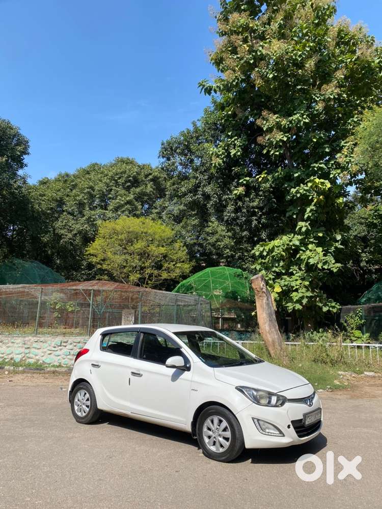 Hyundai I20 Sportz Petrol Manual 2014