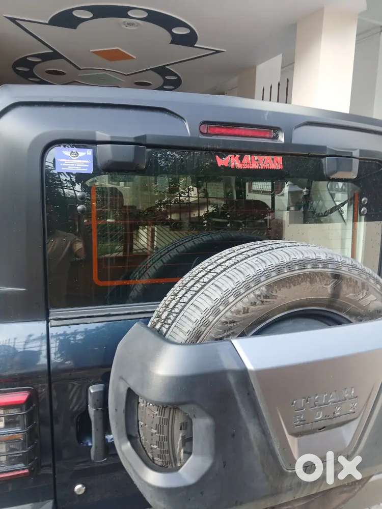 Mahindra Thar Roxx Petrol 2024
