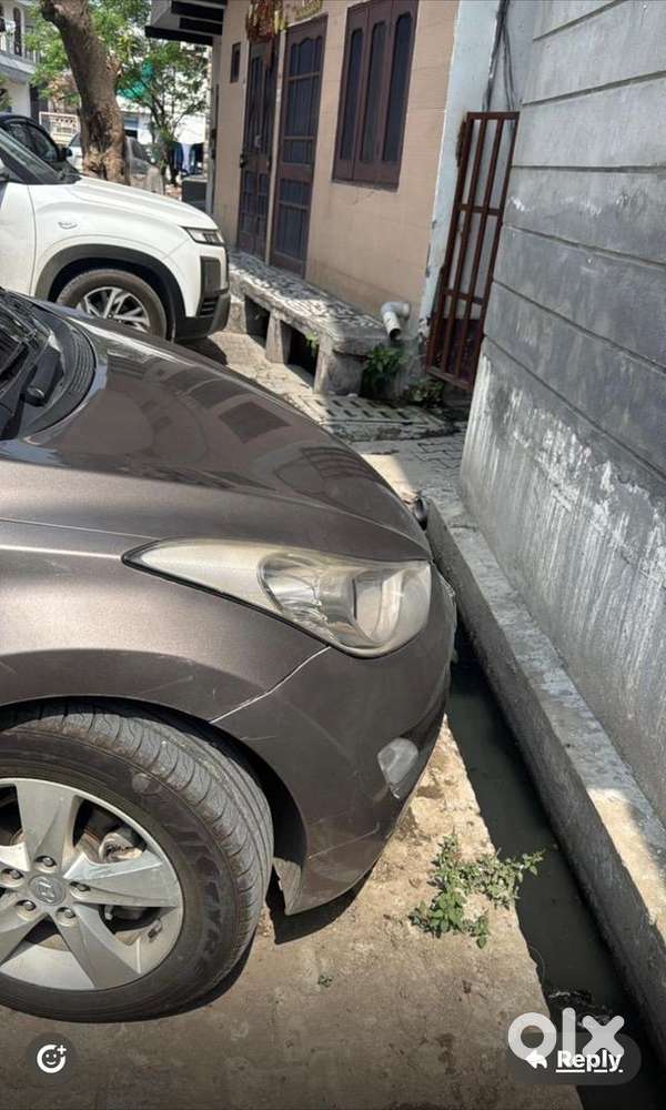 Hyundai New Elantra 2012 Diesel Well Maintained