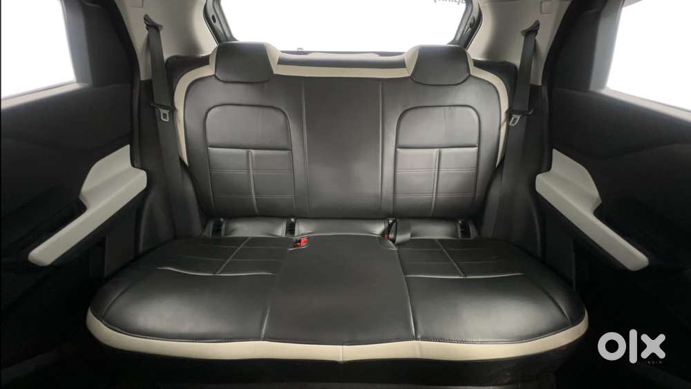 Tata Punch 1.2 Revotron Accomplished Dazzle Pack Amt, 2023, Petrol