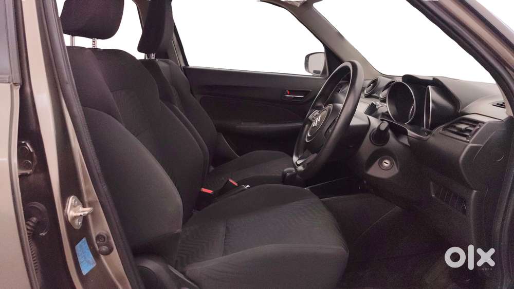 Maruti Suzuki Swift Amt Vxi, 2020, Petrol