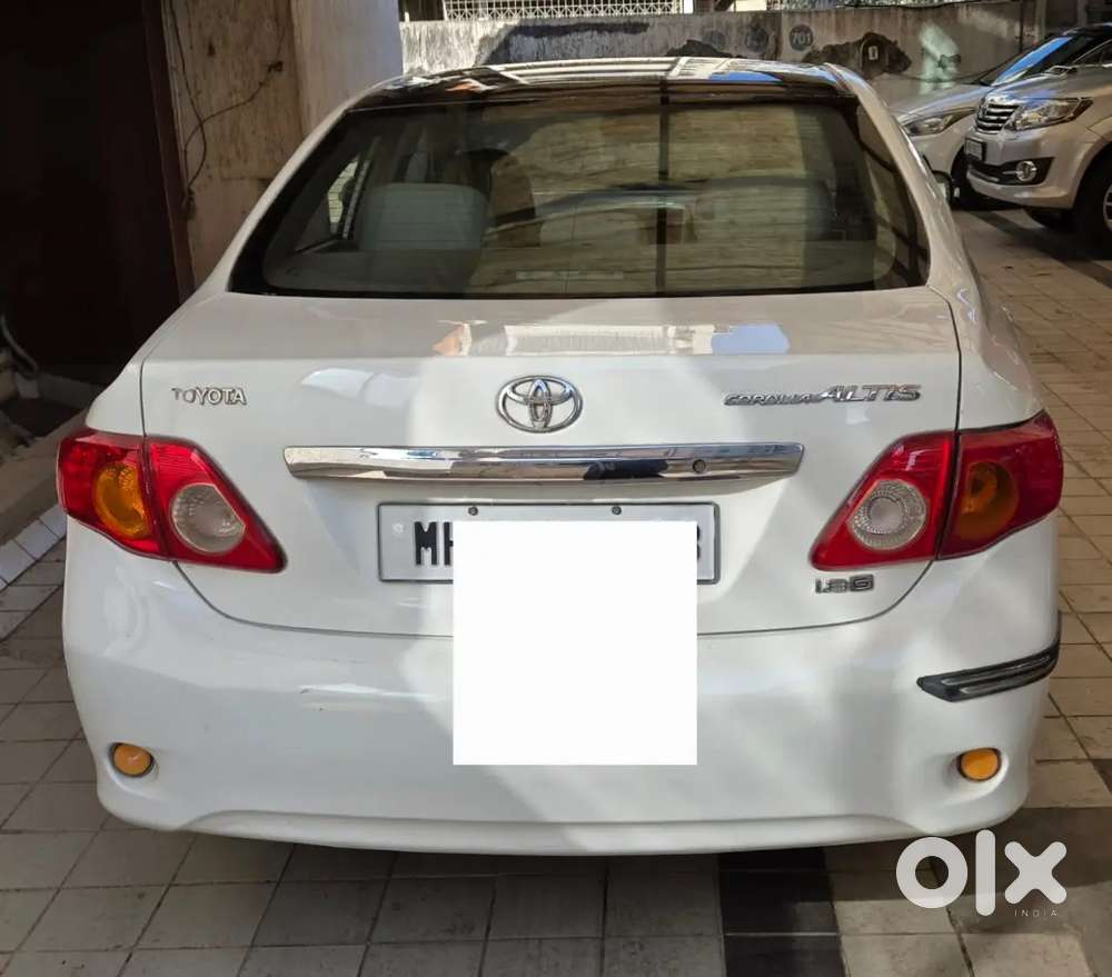 Toyota Corolla Altis 2010
