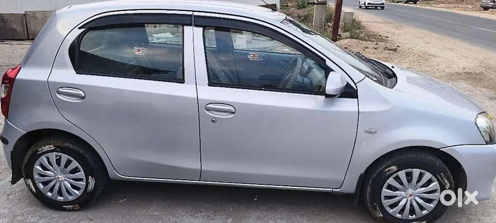 Toyota Etios Liva 2015 Petrol
71555 Kms