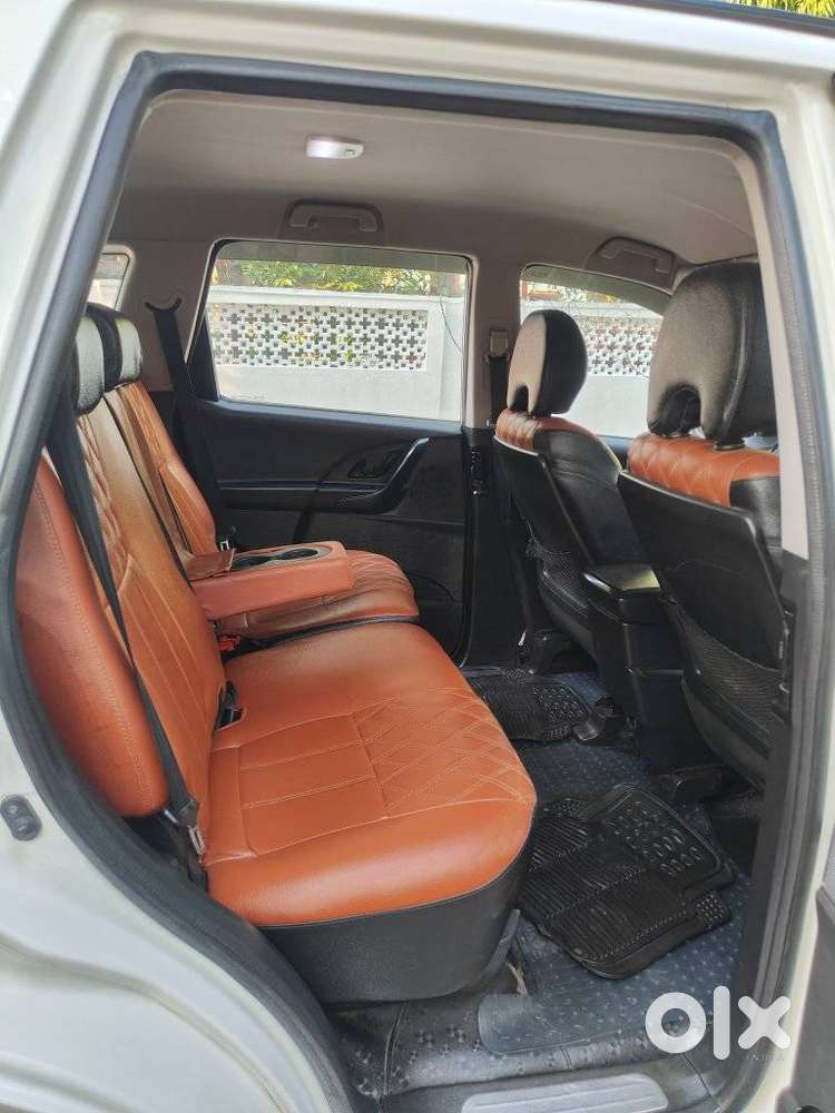 Mahindra Xuv500 W7, 2020, Diesel