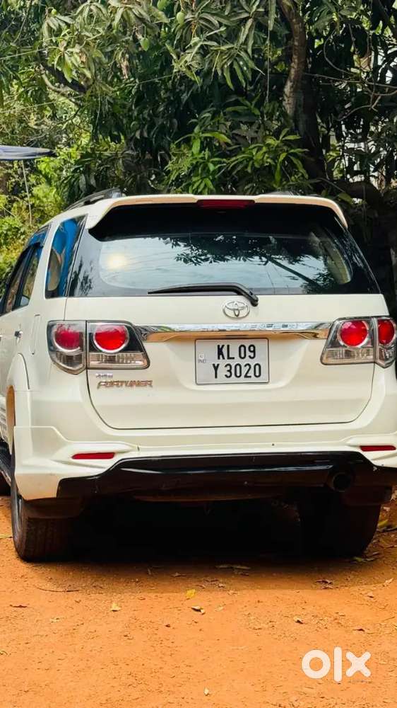 Toyota Fortuner 2010 Orginal Kerala