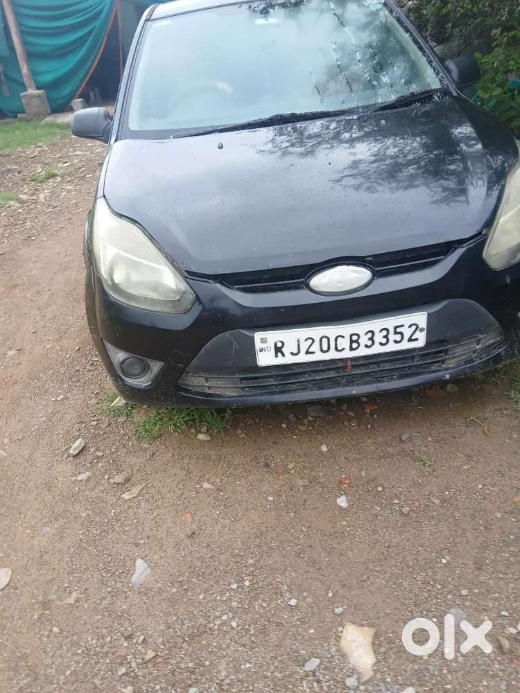 Ford Figo Petrol 2010 4th