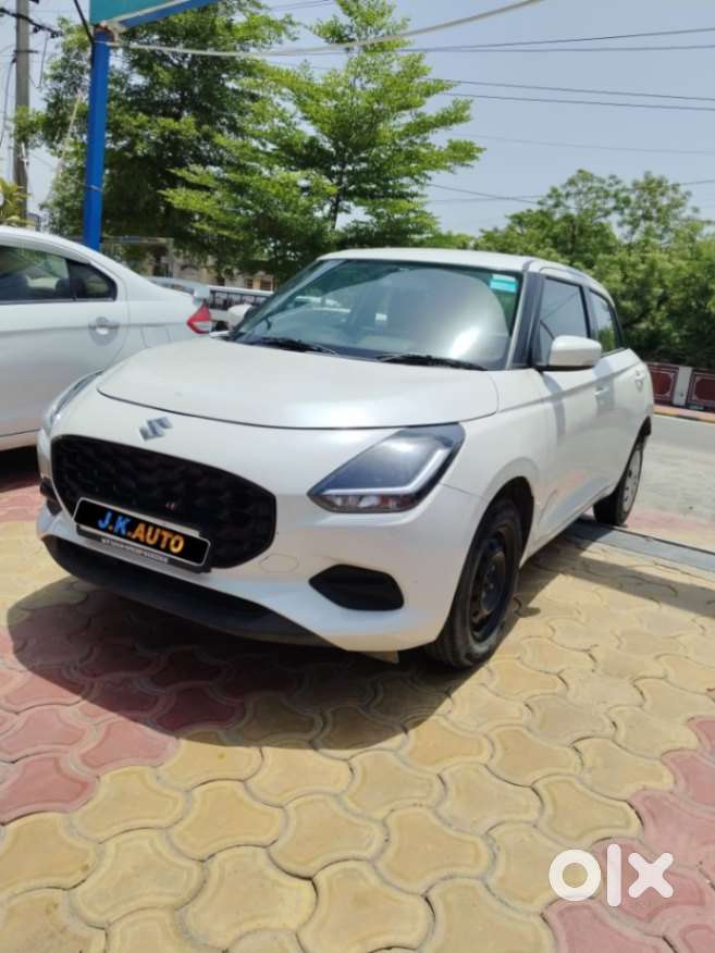 Maruti Suzuki Swift 1.2 Vxi (o), 2024, Petrol