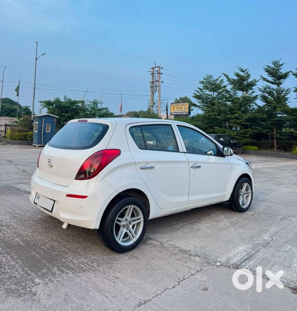 Hyundai I20 Sportz Option 1.4 Crdi, 2012, Diesel