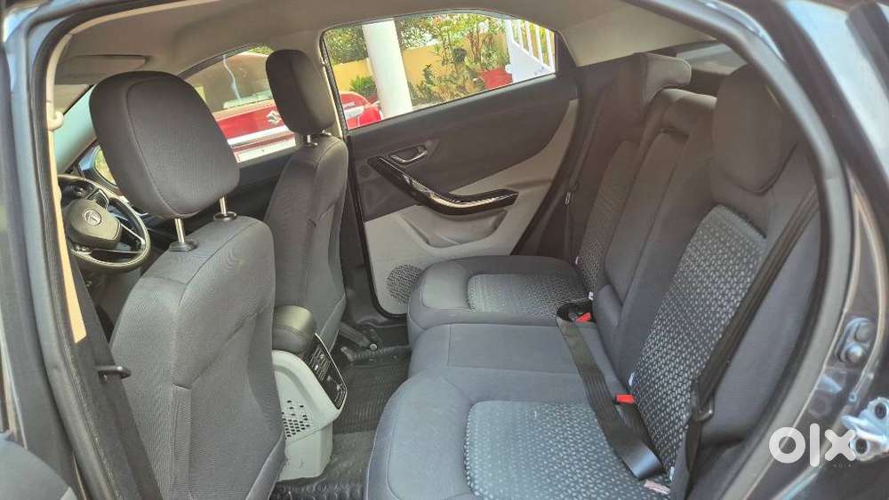 Tata Nexon Amt Xza Plus, 2019, Petrol