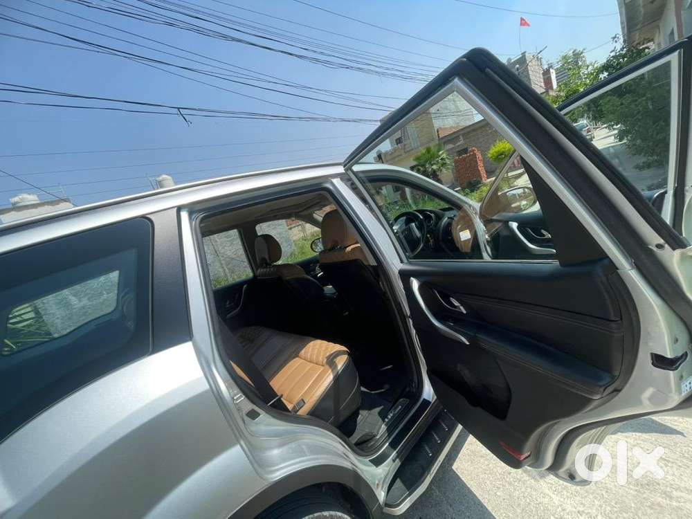 Mahindra Xuv500 Top Model 2019 Diesel Well Maintained